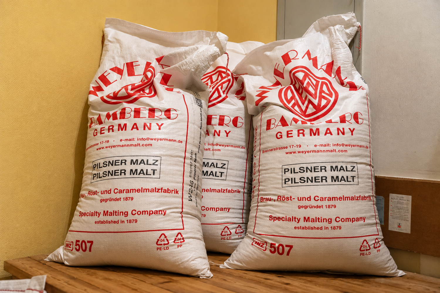 3 Malzsäcke mit Pilsener Malz